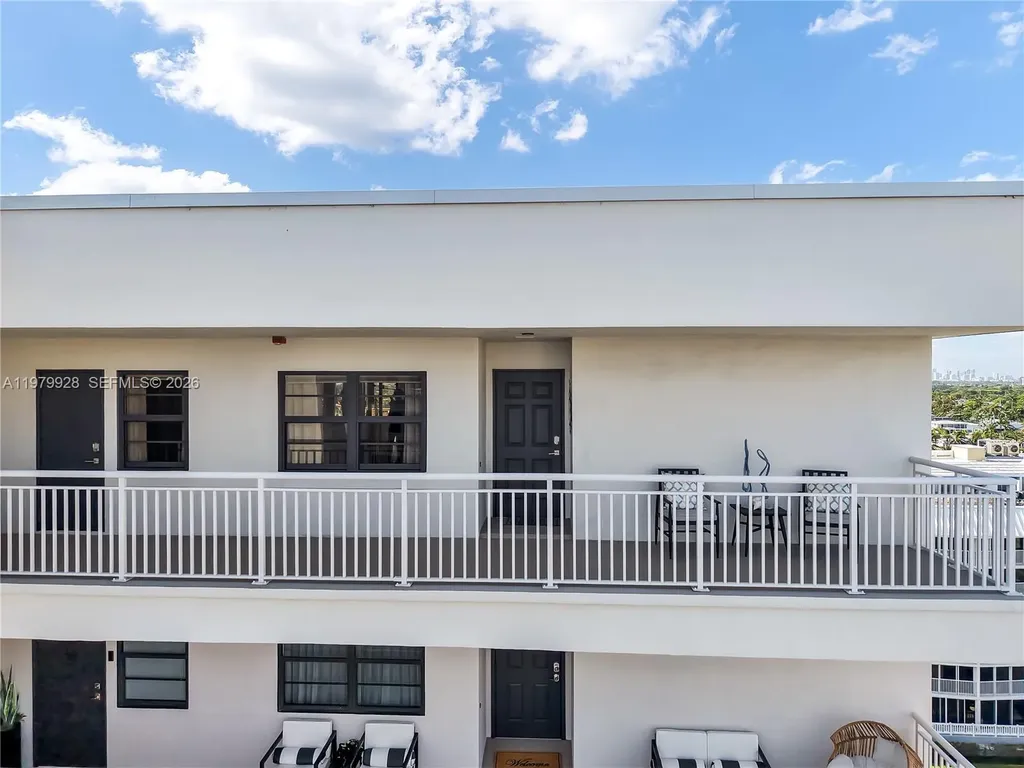 3100 NE 48th Street Fort Lauderdale FL 33308