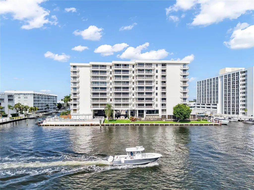 3100 NE 48th Street Fort Lauderdale FL 33308