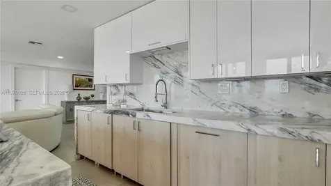 3100 NE 48th Street Fort Lauderdale FL 33308