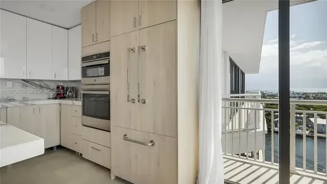 3100 NE 48th Street Fort Lauderdale FL 33308