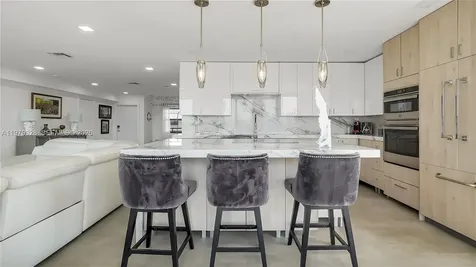 3100 NE 48th Street Fort Lauderdale FL 33308