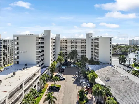 3100 NE 48th Street Fort Lauderdale FL 33308