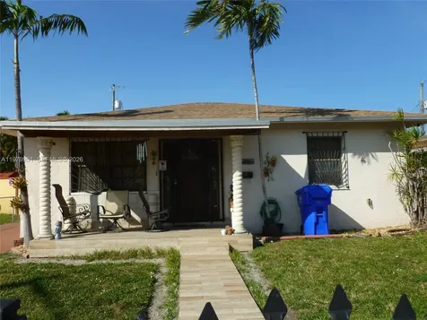 3261 NW 14th Street Miami FL 33125