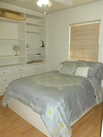 3261 NW 14th Street Miami FL 33125