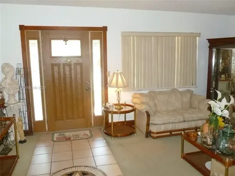 3261 NW 14th Street Miami FL 33125