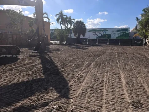 951 NW 37th Avenue Miami FL 33125