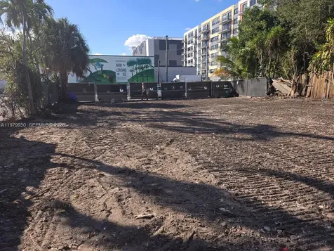 951 NW 37th Avenue Miami FL 33125