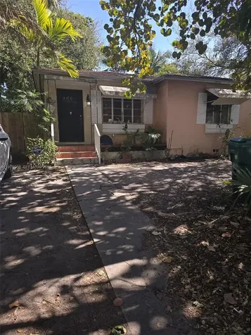 951 NW 37th Avenue Miami FL 33125