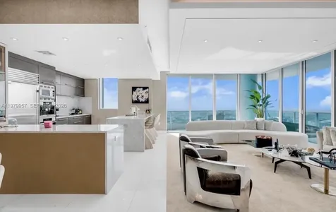 900 Biscayne Boulevard Miami FL 33132