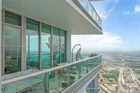 900 Biscayne Boulevard Miami FL 33132