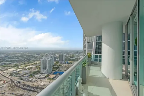 900 Biscayne Boulevard Miami FL 33132