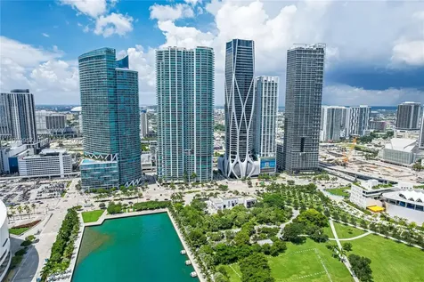900 Biscayne Boulevard Miami FL 33132