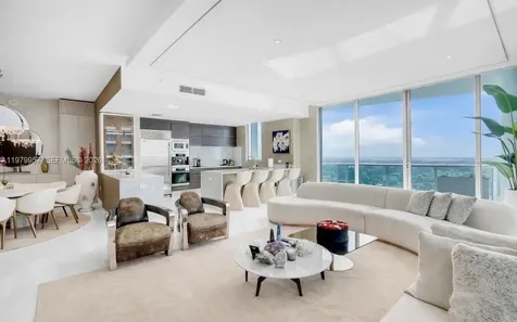 900 Biscayne Boulevard Miami FL 33132