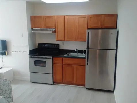 842 Meridian Avenue Miami Beach FL 33139