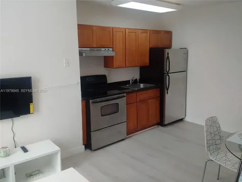 842 Meridian Avenue Miami Beach FL 33139