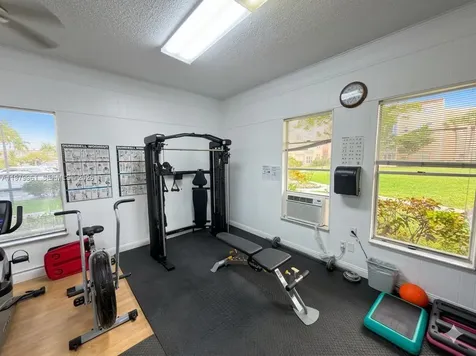 2841 Somerset Drive Lauderdale Lakes FL 33311