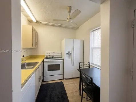2841 Somerset Drive Lauderdale Lakes FL 33311
