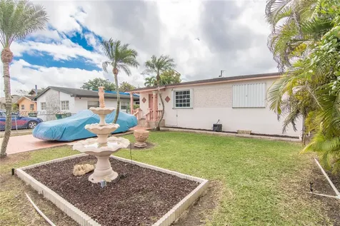 1300 NW 9th Street Homestead FL 33030