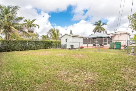 1300 NW 9th Street Homestead FL 33030