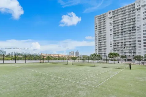 2851 NE 183rd Street Aventura FL 33160