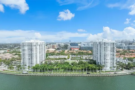 2851 NE 183rd Street Aventura FL 33160