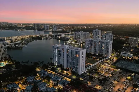 2851 NE 183rd Street Aventura FL 33160