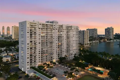 2851 NE 183rd Street Aventura FL 33160