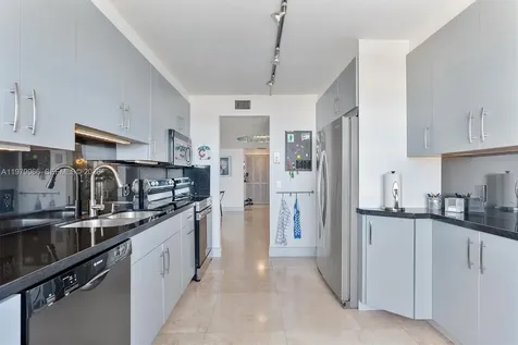 2851 NE 183rd Street Aventura FL 33160