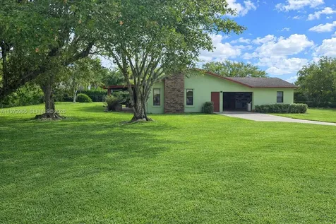 16981 SW 276th Street Homestead FL 33031