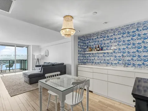 1100 West Avenue Miami Beach FL 33139