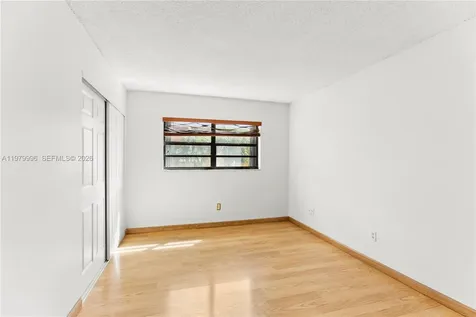 13745 SW 84th Street Miami FL 33183