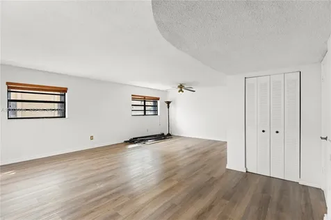 13745 SW 84th Street Miami FL 33183