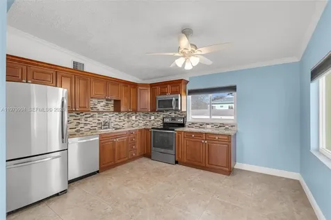 527 Sound Drive Key Largo FL 33037