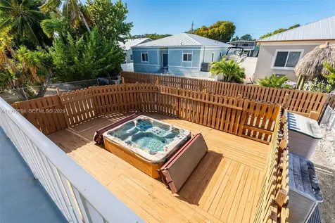527 Sound Drive Key Largo FL 33037