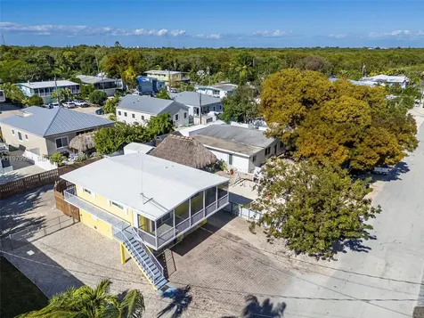 527 Sound Drive Key Largo FL 33037