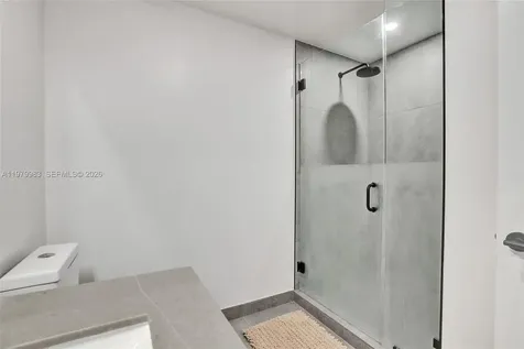 121 NE 5 Miami FL 33132