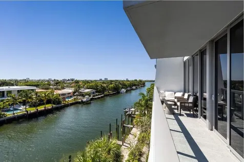 Bay Harbor Islands FL 33154