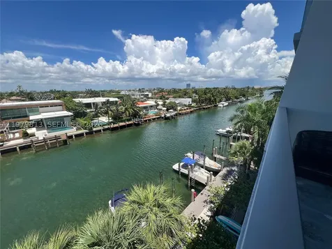Bay Harbor Islands FL 33154