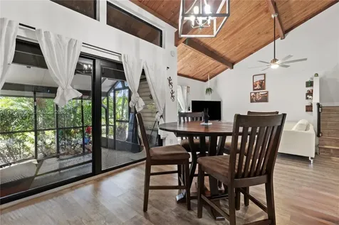 3812 NW 77th Avenue Davie FL 33024