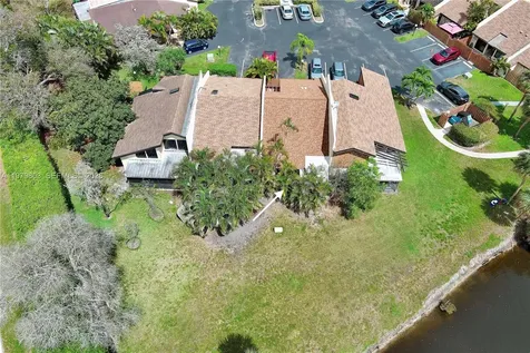 3812 NW 77th Avenue Davie FL 33024