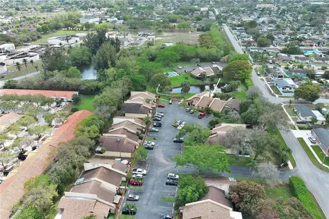 3812 NW 77th Avenue Davie FL 33024