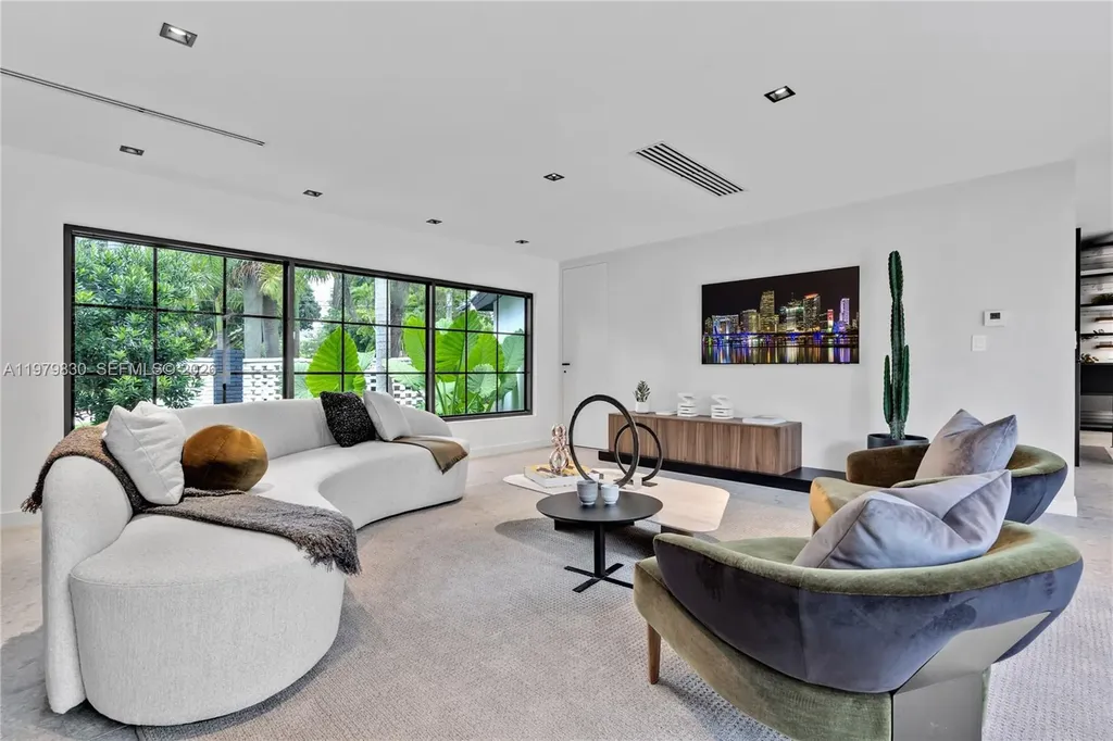 2500 Bayview Drive Fort Lauderdale FL 33305