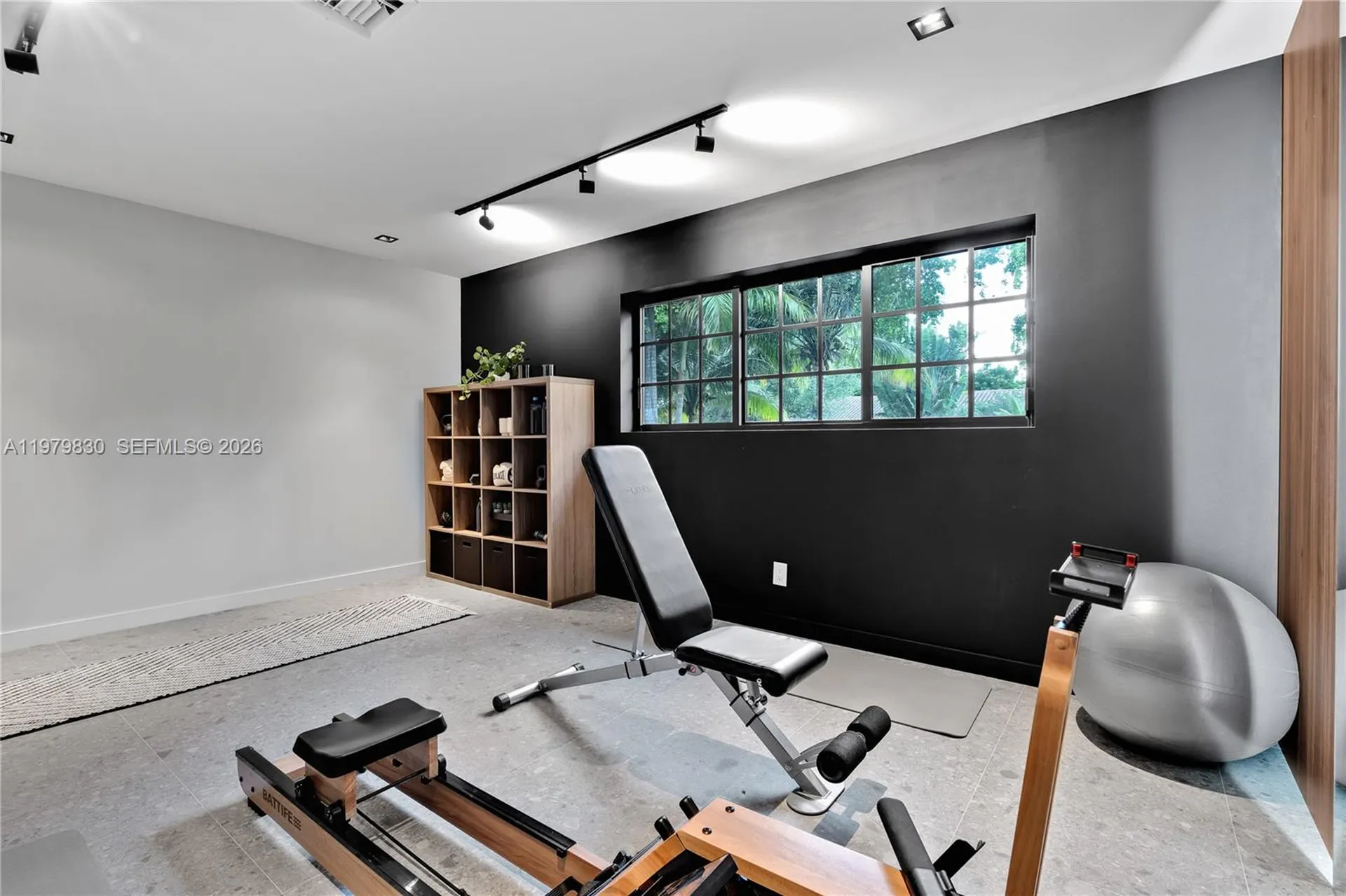 2500 Bayview Drive Fort Lauderdale FL 33305