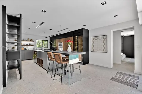 2500 Bayview Drive Fort Lauderdale FL 33305