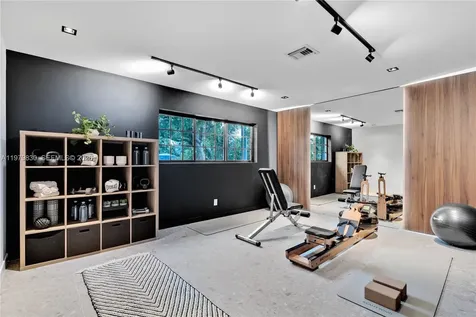 2500 Bayview Drive Fort Lauderdale FL 33305