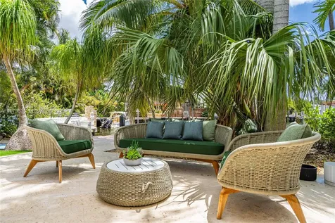 2500 Bayview Drive Fort Lauderdale FL 33305