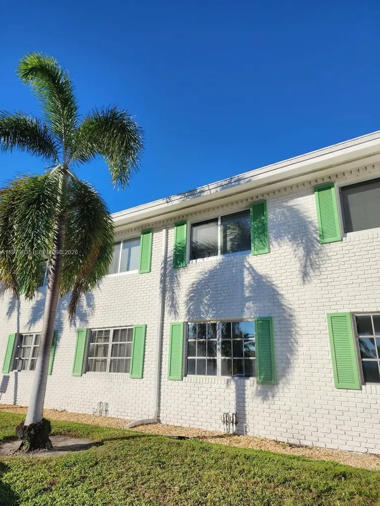 1851 NE 62nd Street Fort Lauderdale FL 33308