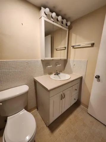 1851 NE 62nd Street Fort Lauderdale FL 33308