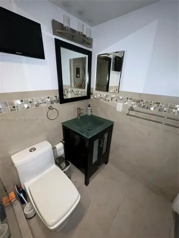 15640 SW 80th Street Miami FL 33193
