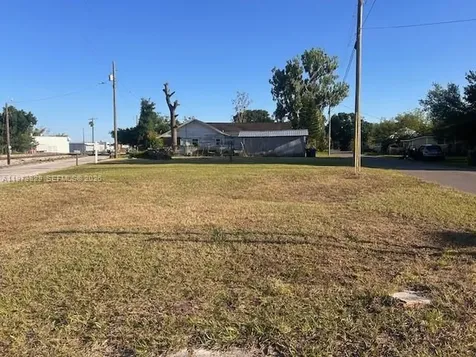 610 NW Phosphate Boulevard Other City - In The State Of Florida FL 33860